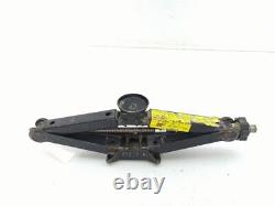 Mercedes-Benz Vito Viano W639 2007 Elevator Jack A6395800218 PUM42658