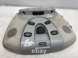 Mercedes-Benz Vito Viano W639 2008 Front dome light illumination