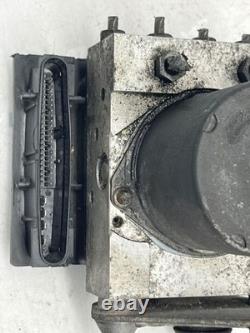 Mercedes-Benz Vito Viano W639 ABS Hydraulic Unit / Control Module A0014468989