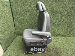 Mercedes-Benz Vito / Viano (W639) Front Right Seat A0009101702 0009101702