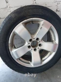 Mercedes-Benz Vito Viano W638 2001 L'ensemble Jante alliage R17 ANY19188